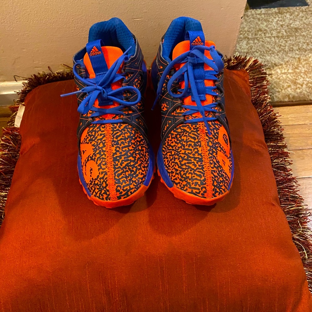 Kids sneakers